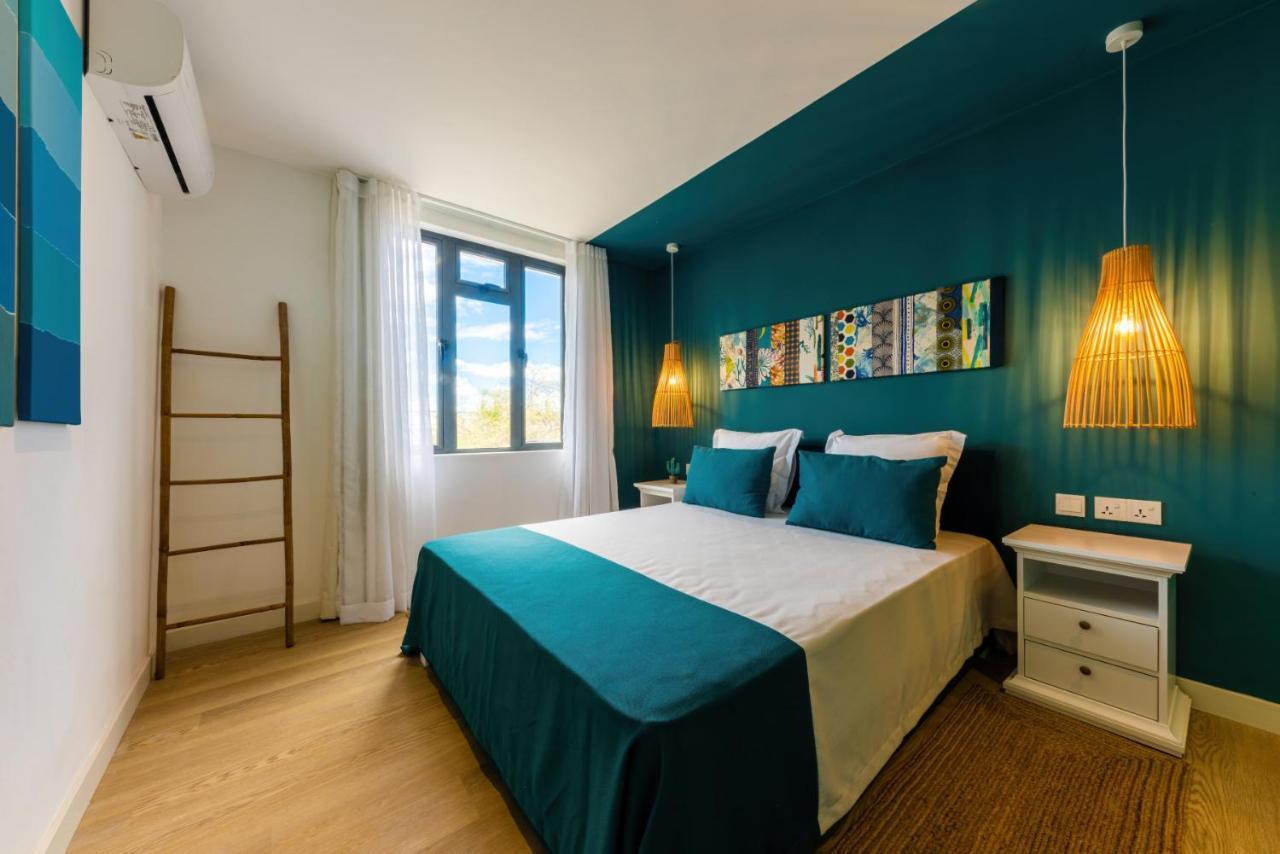 Les Cerisiers Residence, Cosy And Modern 3 Bedroom Located 50 Metres From The And From Amenities And Restaurants On The Coastal Road Flic-en-Flacq