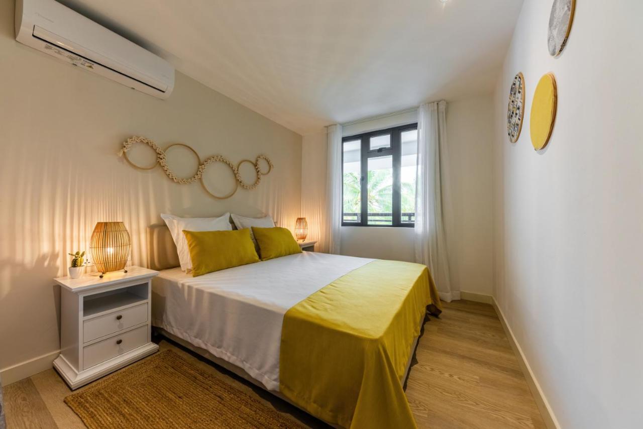 Les Cerisiers Residence, Cosy And Modern 3 Bedroom Located 50 Metres From The And From Amenities And Restaurants On The Coastal Road