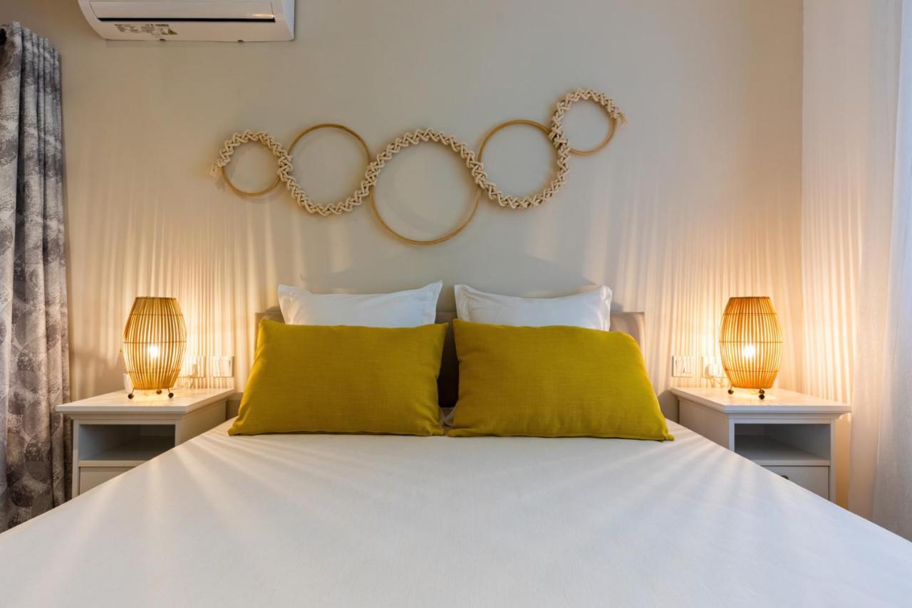 Les Cerisiers Residence, Cosy And Modern 3 Bedroom Located 50 Metres From The And From Amenities And Restaurants On The Coastal Road Flic-en-Flacq