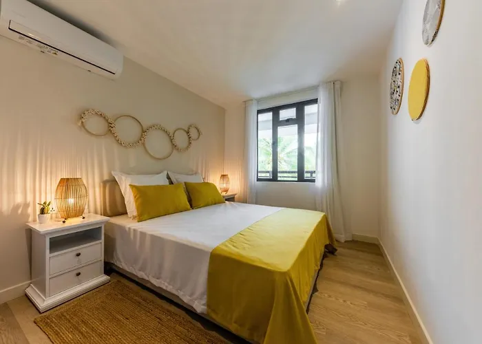 Les Cerisiers Beach Residence, Cosy And Modern 3 Bedroom Apartment Located 50 Metres From The Beach And From All Amenities And Restaurants On The Coastal Road